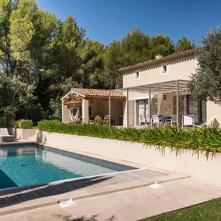 Bastide Blanche With Swimming Pool And Petanque Court In *